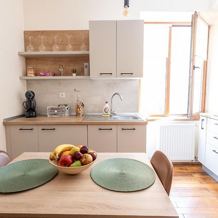 Supreme Deer Apartment Brasov Ngoại thất bức ảnh